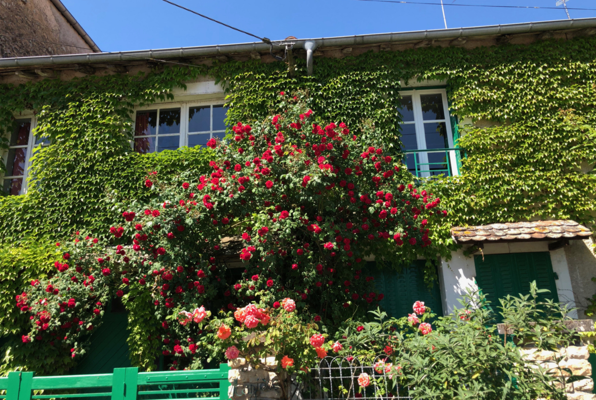 photo_316f21196aba75311eae4a4d18b548e1