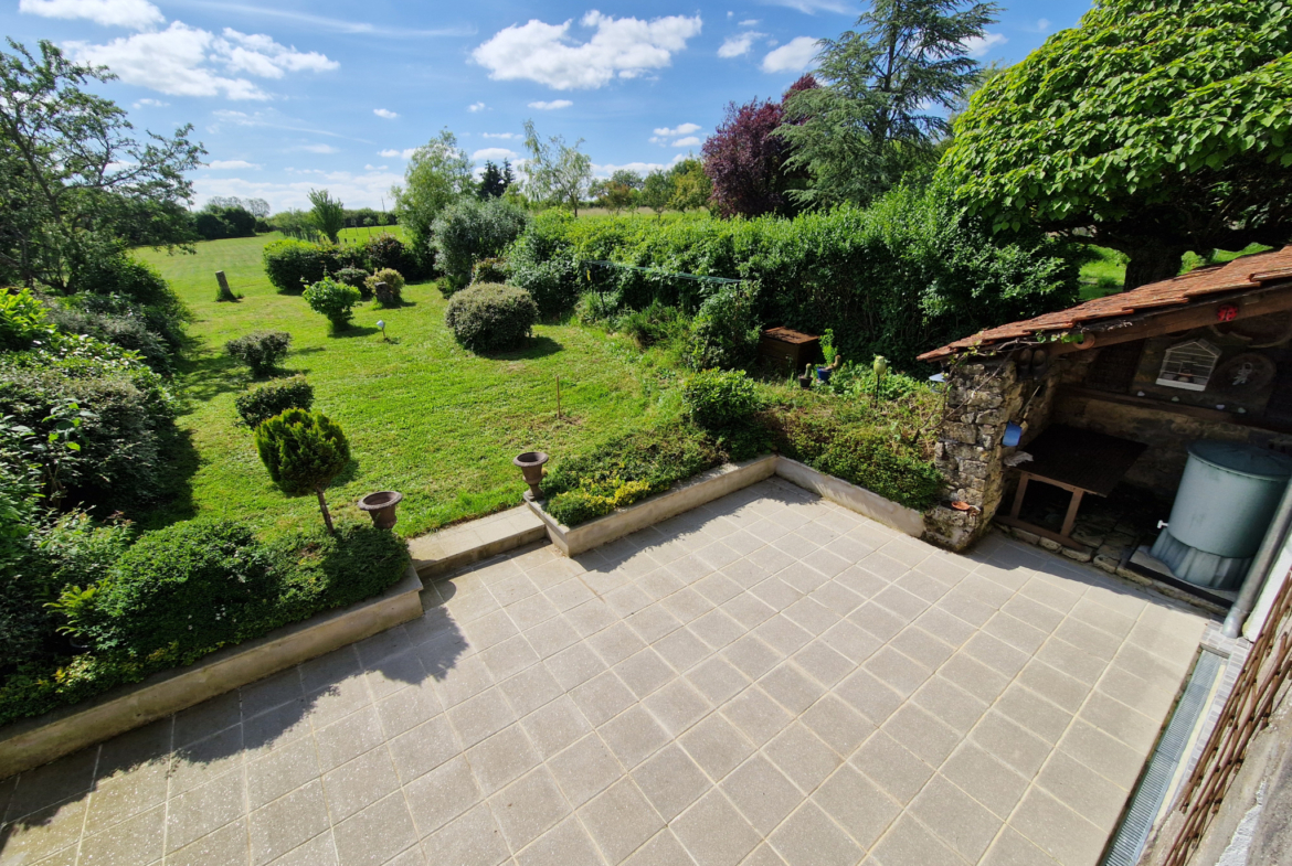 photo_5680eac8cc8d7341a0ac55f39a1534f1